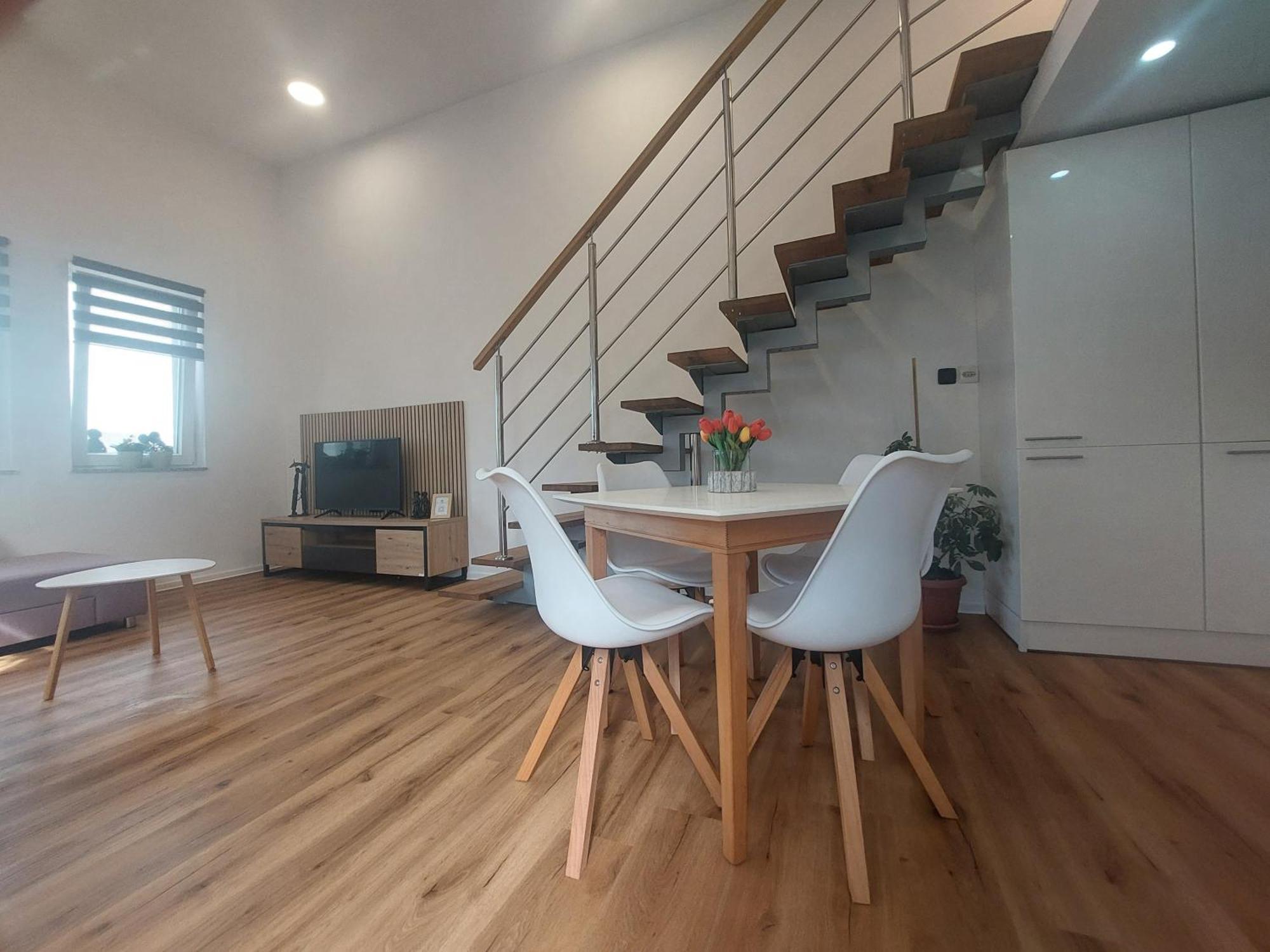 Spring And Summer Apartment Near Ljubljana With Free Secure Parking Domžale Esterno foto